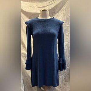 Iz Byer Casual Blue Dress with ruffled sleeves